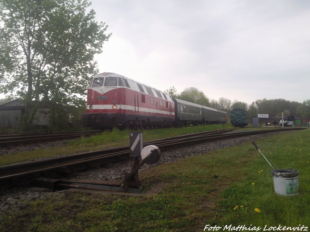 MTEG 118 770-7 beim Rangieren im Bahnhof Putbus am 10.5.13