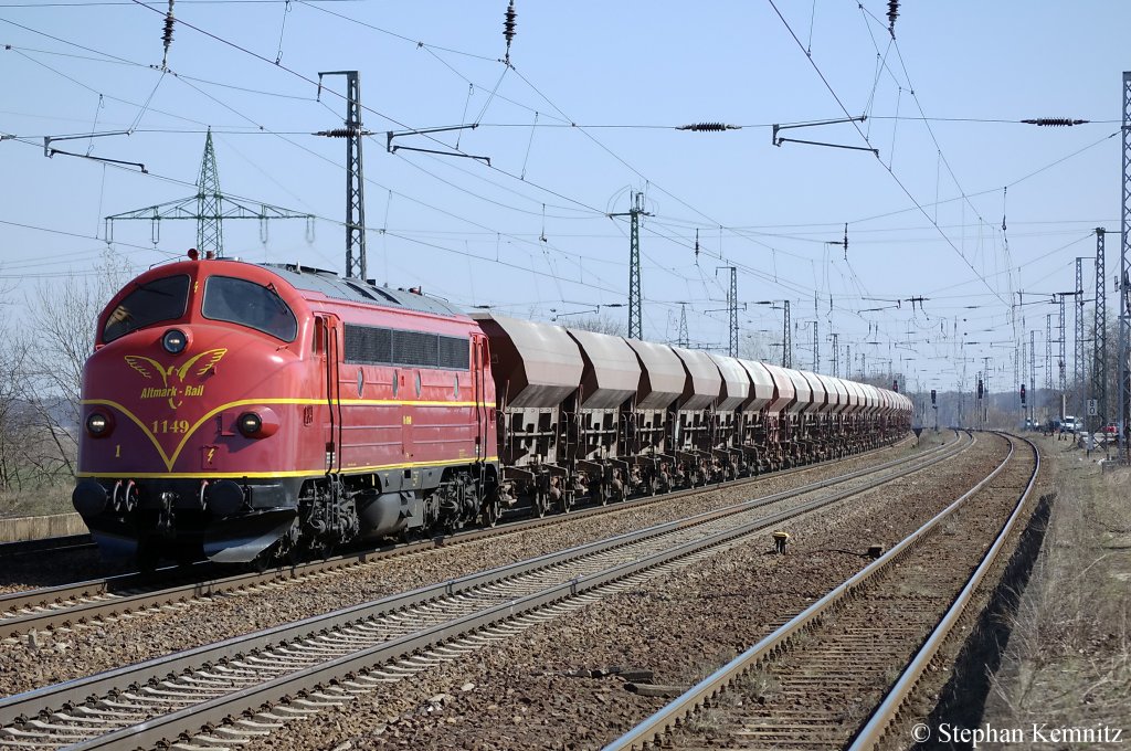 My 1149 der Altmark-Rail mit Tads Ganzzug in Saarmund. Netten Gru zurck! 29.03.2011