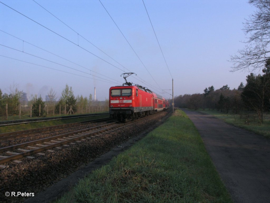 Nachschuss von 112 117-7 als RE 18114 Eisenhttenstadt – Magdeburg HBF. 18.04.11
