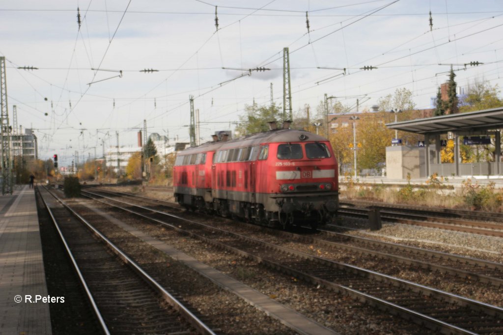 Nachschuss von 225 010 + 803 am Heimeranplatz in Mnchen. 04.11.10