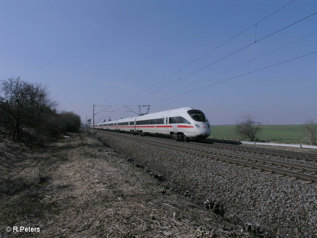 Nachschuss von 415 021-4 „Homburg/Saar“ als ICE2158 Dresden - Frankfurt/M Flughafen bei Miltitz. 29.03.11 