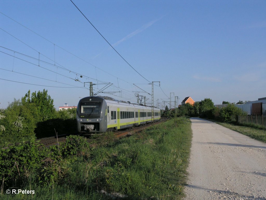 Nachschuss von 440 102 als AG84427 nach Plattling bei Obertraubling. 07.05.11