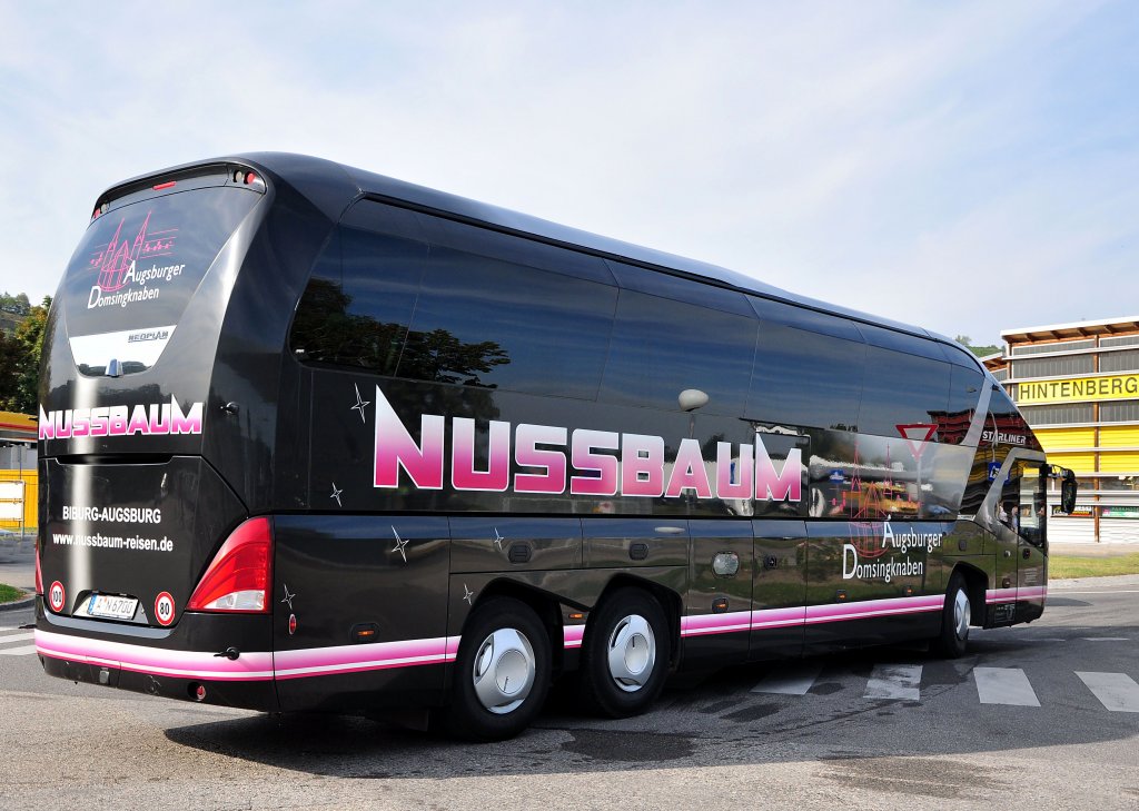 NEOPLAN STARLINER von NUSSBAUM aus der BRD im September 2012 in Krems an der Donau.