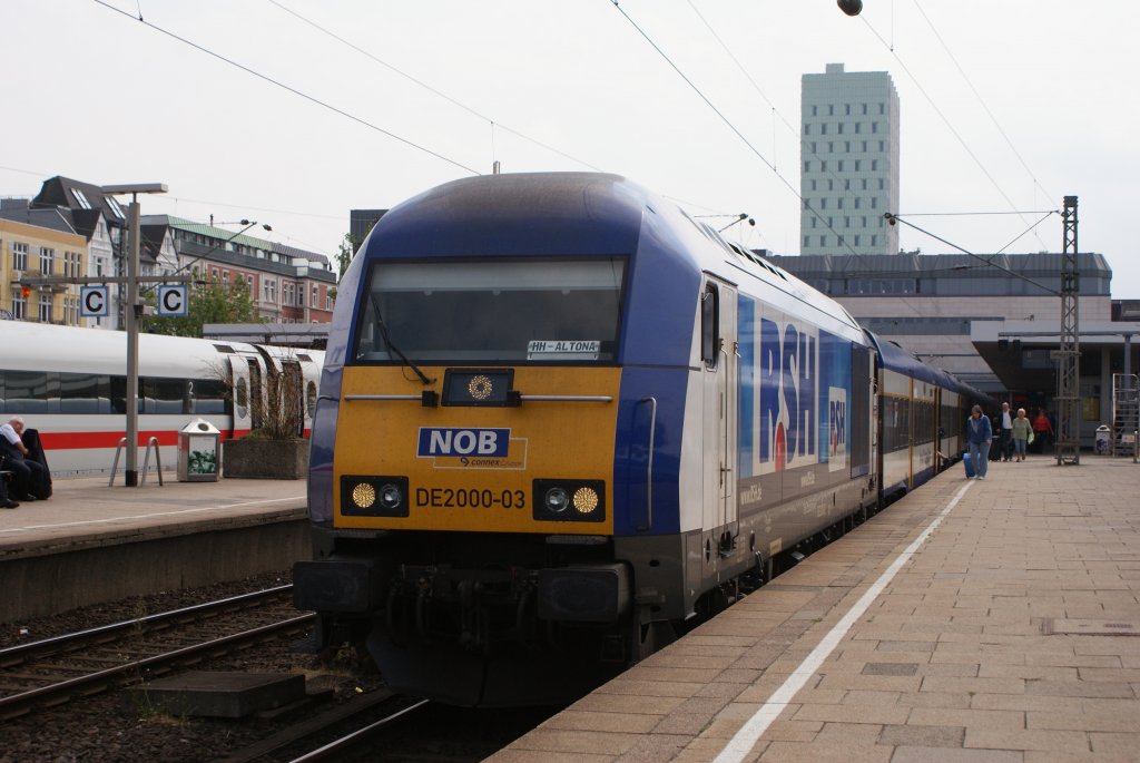 NOB DE2000-03 mit einer Nordostseebahn nach Westerland Sylt in Hamburg-Altona am 01.08.2010