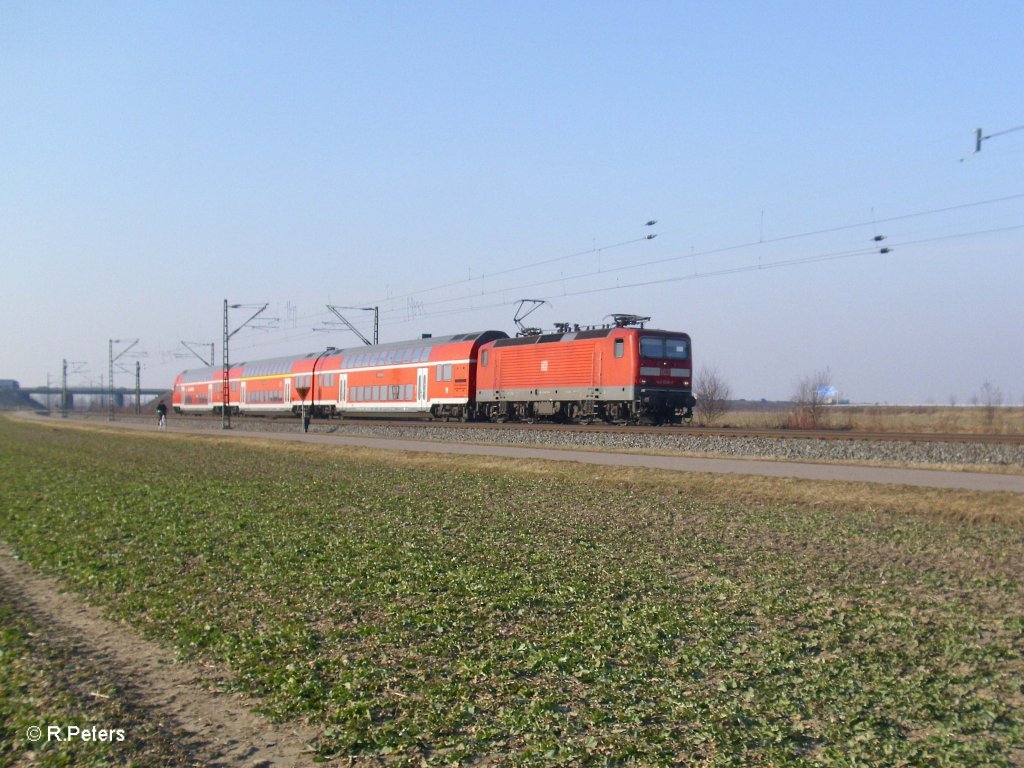 Noch ein Bild von 143 685-3 als S10 37051 nach Leipzig HBF bei Schkeuditz West. 04.03.11