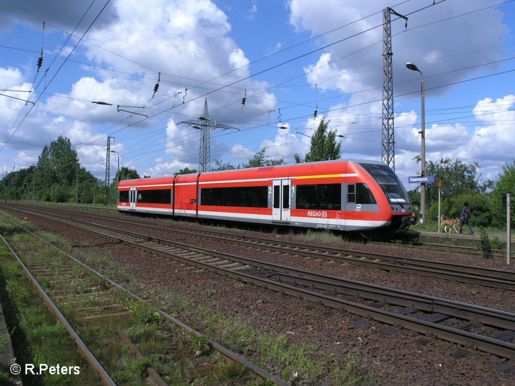 Noch mal 646 005 beim halten in saamund als RB 22 Potsdam. 17.08.08