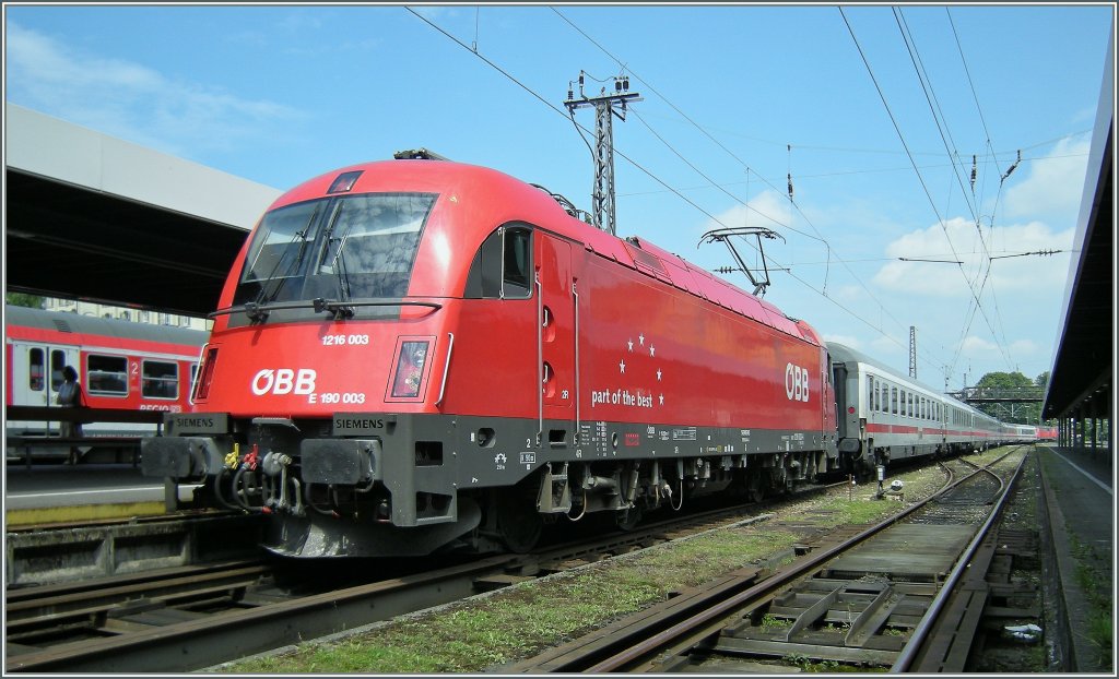 BB 1216 003 mit dem IC 118 von Innsbruck nach Mnster in Lindau. 
28. Juli 2008