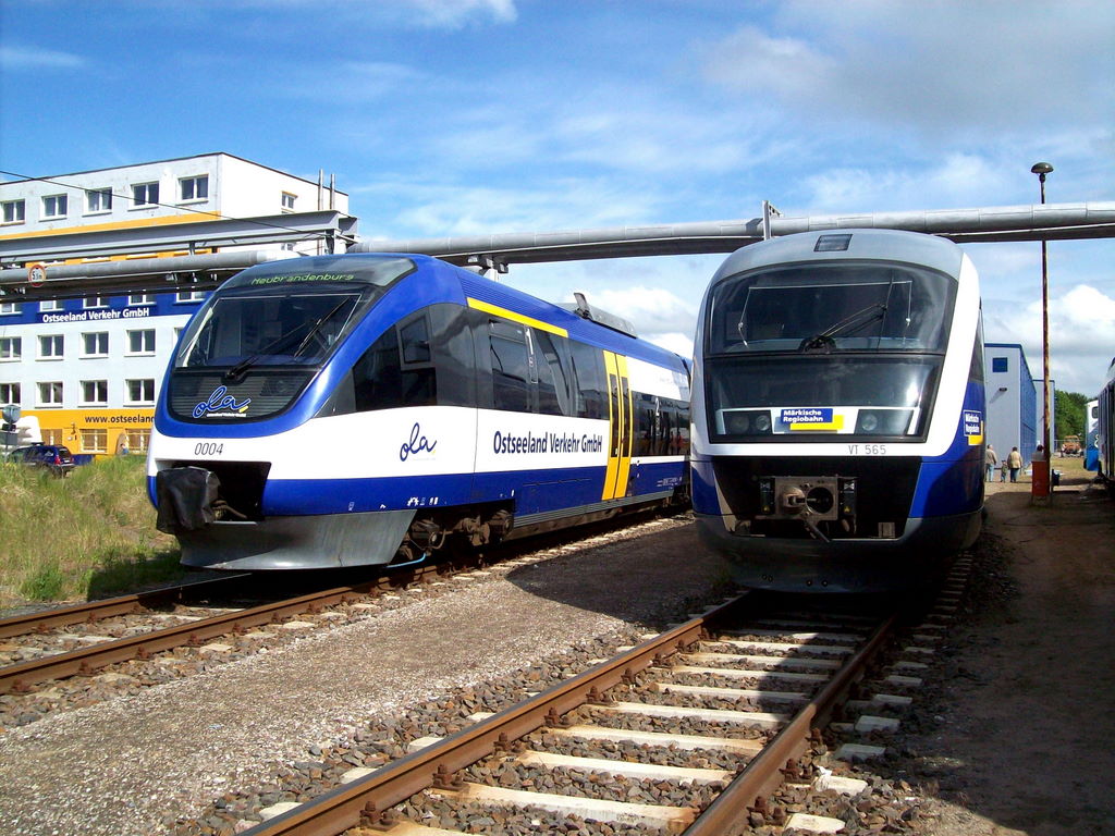 OLA 0004 und OLA VT 565 am 24.05.08 in Neubrandenburg