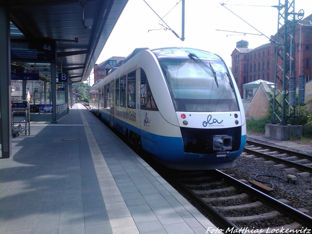 OLA VT 704 mit ziel Parchim im Bahnhof Schwerin Hbf am 8.6.13