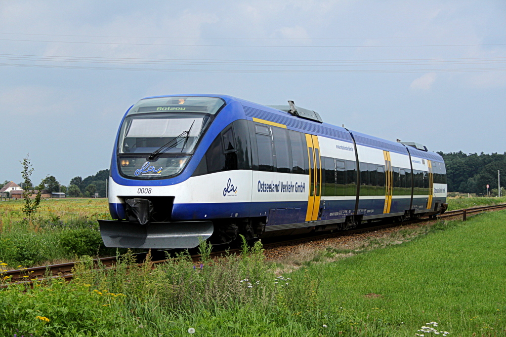 Ostseeland Verkehr GmbH VT 0008 als OLA nach Btzow am 25.08.12 in Torgelow