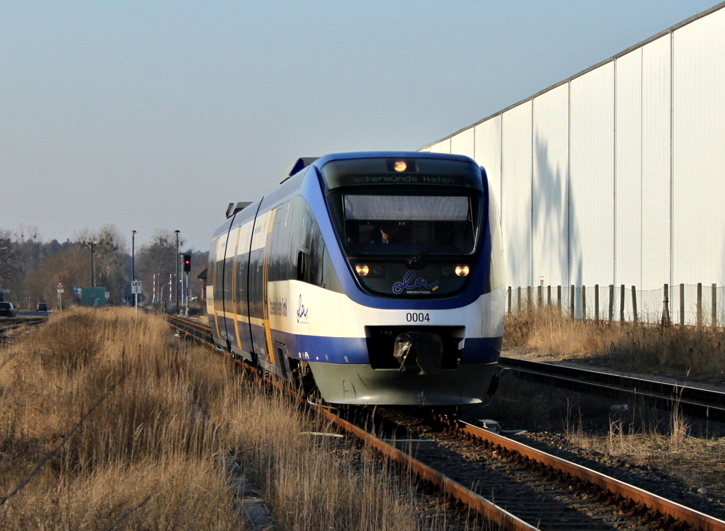 Ostseeland Verkehr VT 0004 als OLA nach Ueckermnde Stadthafen am 31.01.12 in Torgelow