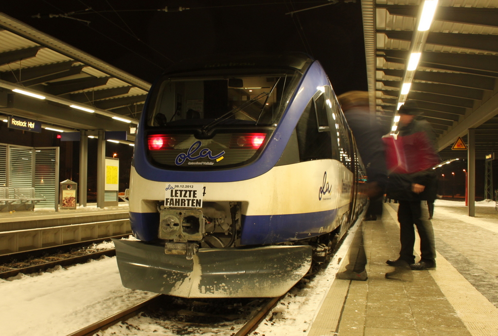 Ostseeland Verkehr VT 0004 am 08.12.2012 in Rostock Hbf