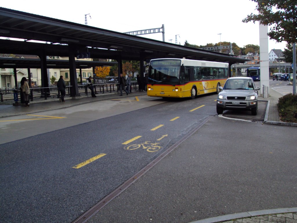 POSTAUTO-Van Hool am Bahnhof Rti am 23.10.11