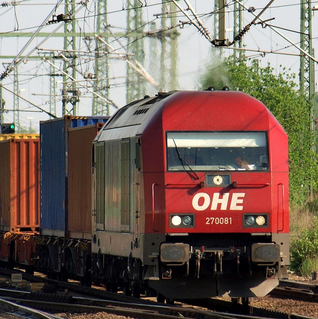 Potrait des 270081 alias 223 102-5 der OHE in Hamburg-Harburg am 7.5.11.