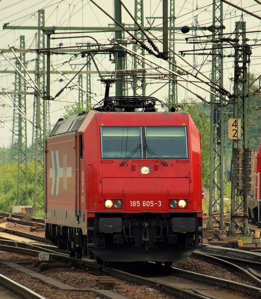 Potrait der HGK 185 605-3 in Harburg am 21.5.11.