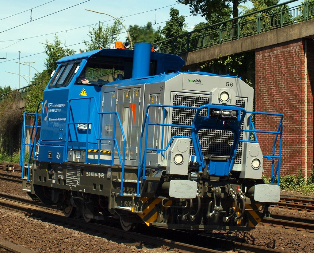 Potrait der Vossloh G6 der VPS bei der Durchfahrt am 3.6.11 in Hamburg-Harburg. Gru an den TF !!!