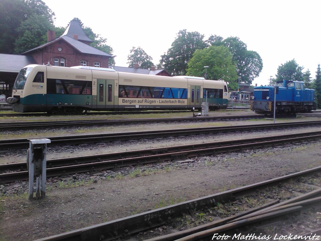 PRESS 650 032-4 & RBB 251 901 im Bahnhof Putbus am 2.6.13