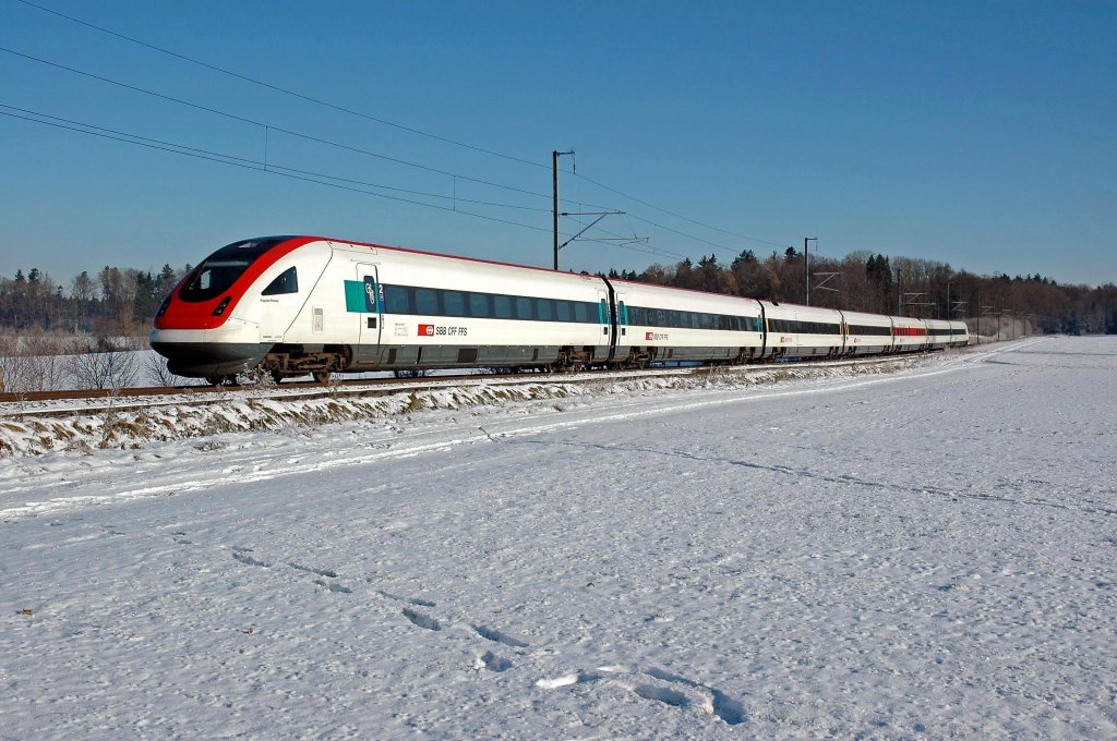 RABDe 500 als ICN 2120 (Konstanz-Biel) am 27.11.2005 bei Siegershausen