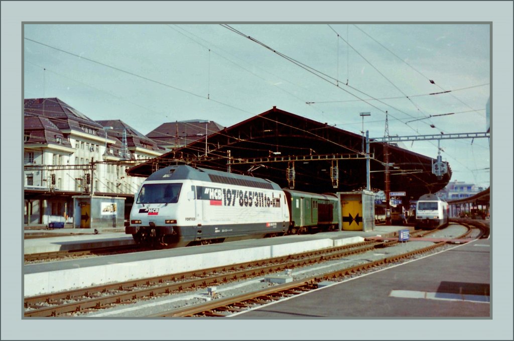 Re 460 014-4 in Lausanne.
(Februar 1996/Gescanntes Negativ)