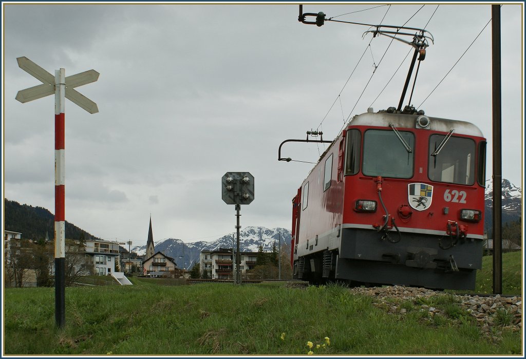 RhB Ge 4/4 II 622 kurz vor Davos.
11. Mai 2010