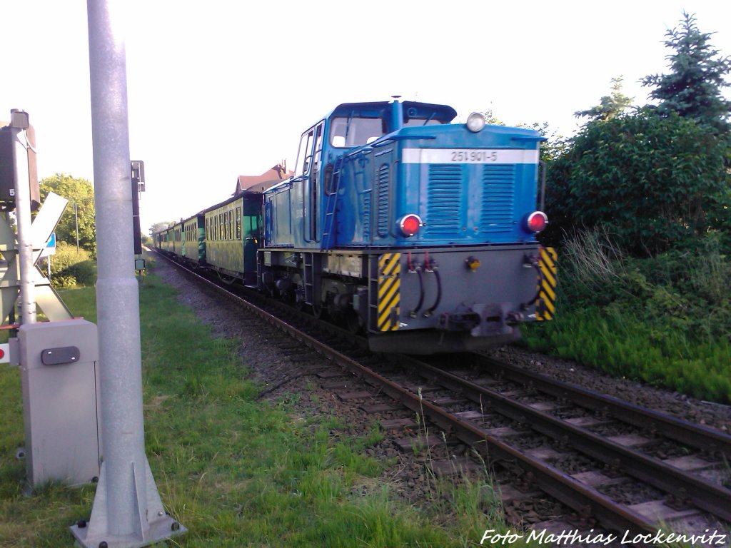 RBB 251 901 als schlusslicht am Letzten Planzug des Tages mit ziel Lauterbach Mole am 19.6.13