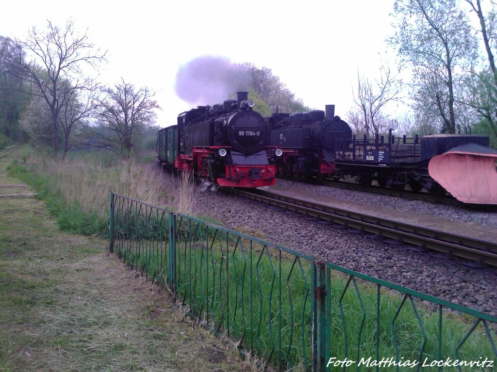 RBB 99 1784 bei der Einfahrt in den Bahnhof Putbus am 9.5.13