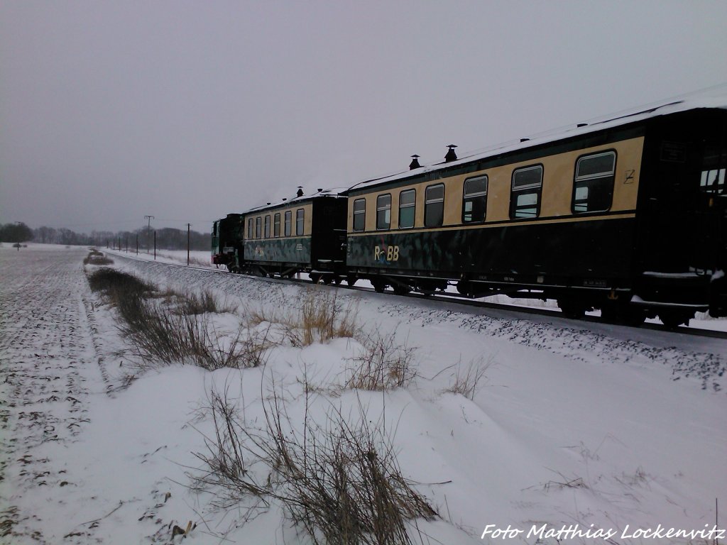 RBB Mh 52 Fhrt In Den Schneesturm In Richtung Ostseebad Ghren / Hier Kurz Hinter Putbus am 11.3.13 