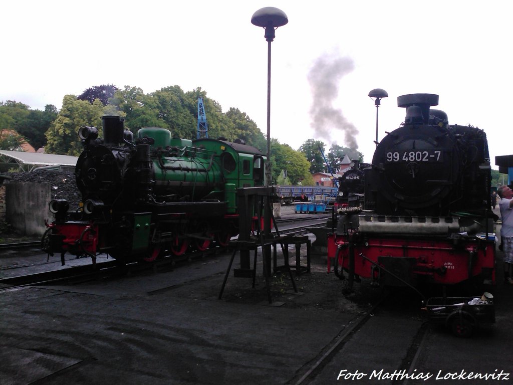 R�BB Mh 53(99 4633) (Ersatz-2-Lok) f�r den Personenzug Putbus Lauterbach Mole & 99 4802 im BW Putbus am 10.7.13