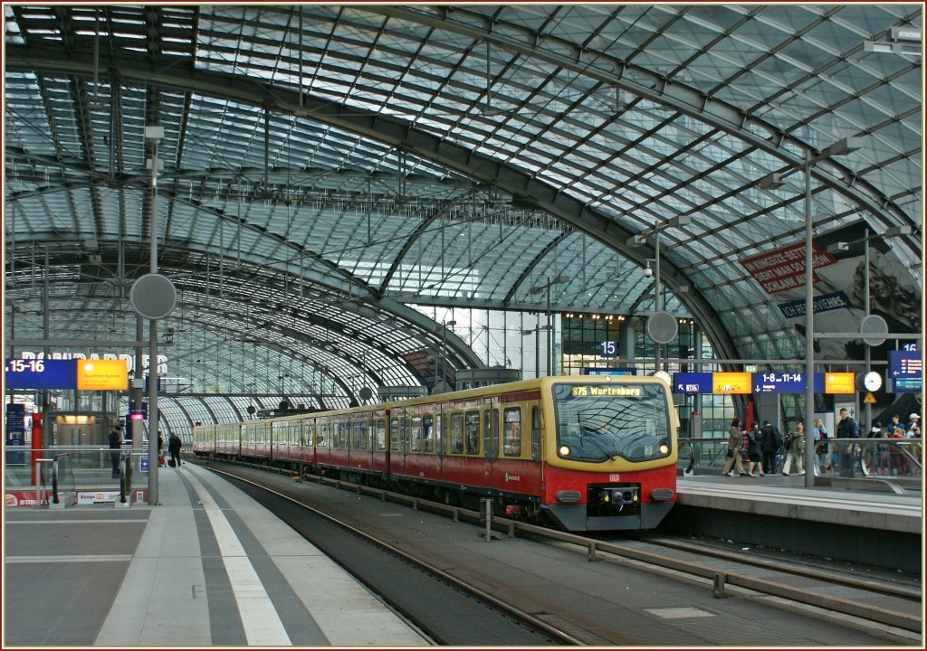 S75 nach Warteberg in Berlin Hbf. 
14.09.2010