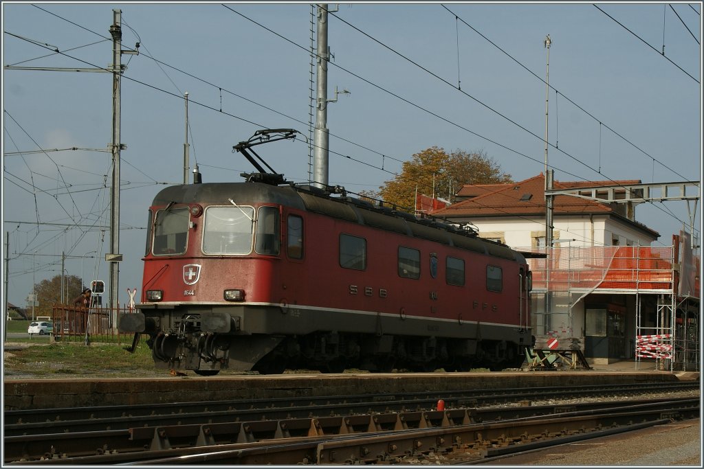 SBB Re 6/6 in Chavornay.
31. Okt 2011