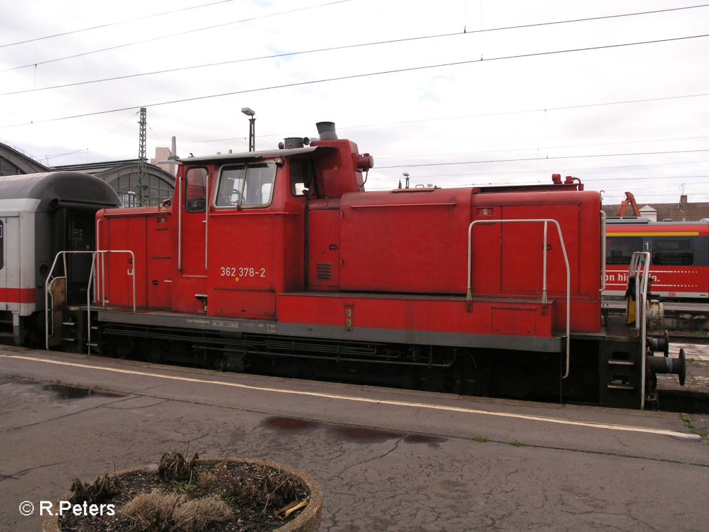 Seitenaufnahme von der Hallenser 362 378-2 in Leipzig HBF