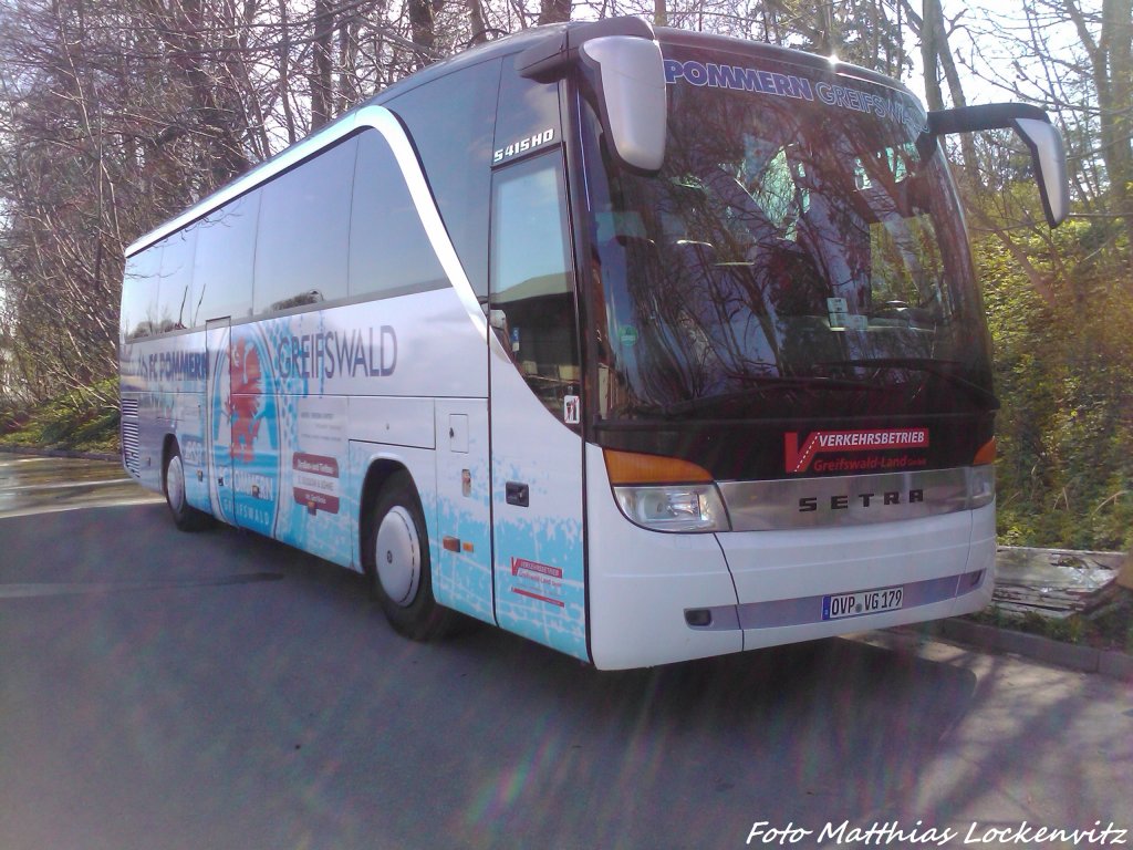 Setra Reisebus der Verkehrsbetrieb Greifswald-Land GmbH in Putbus am Bahnhof abgestellt am 28.4.13