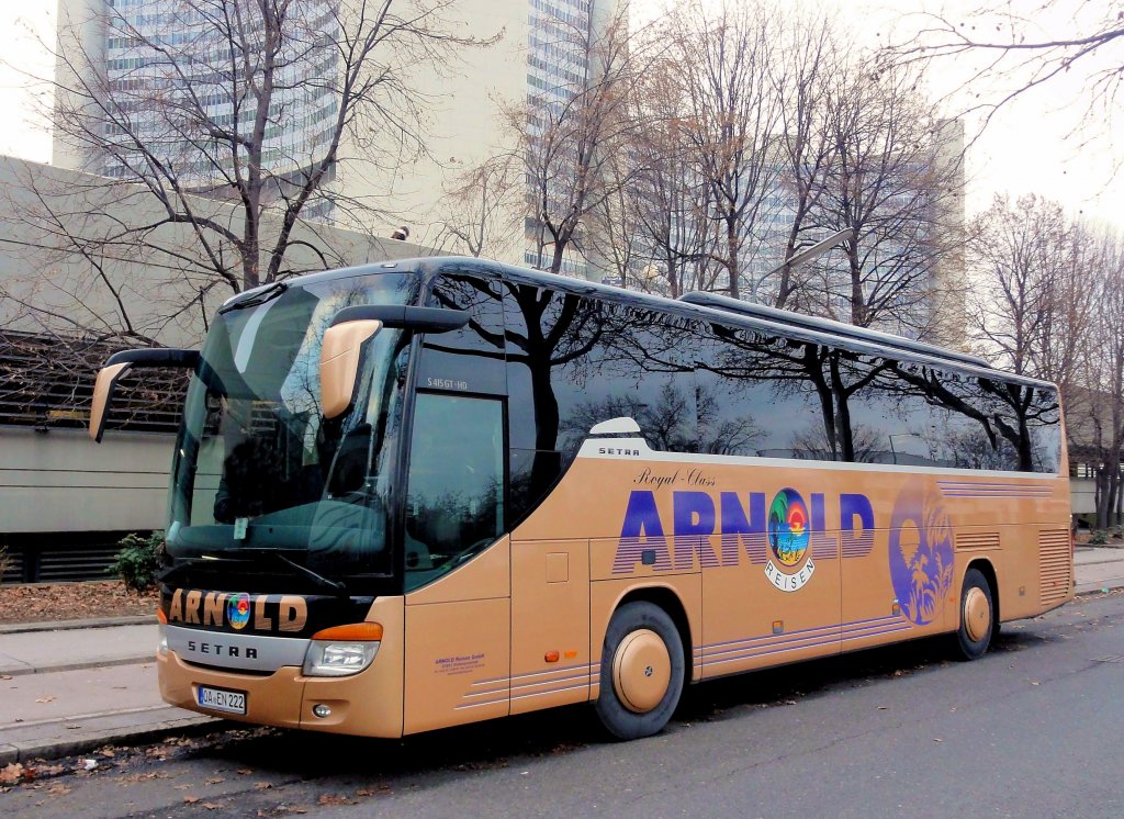 SETRA S415 GT-HD von ARNOLD Reisen aus Deutschland am 30.12.2012 in Wien gesehen.