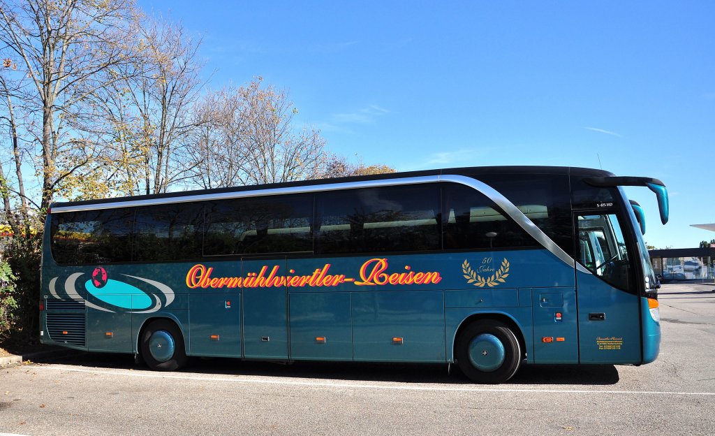 SETRA S415 HD von BAUMLLER Reisen aus Obersterreich,Krems,Oktober 2012.