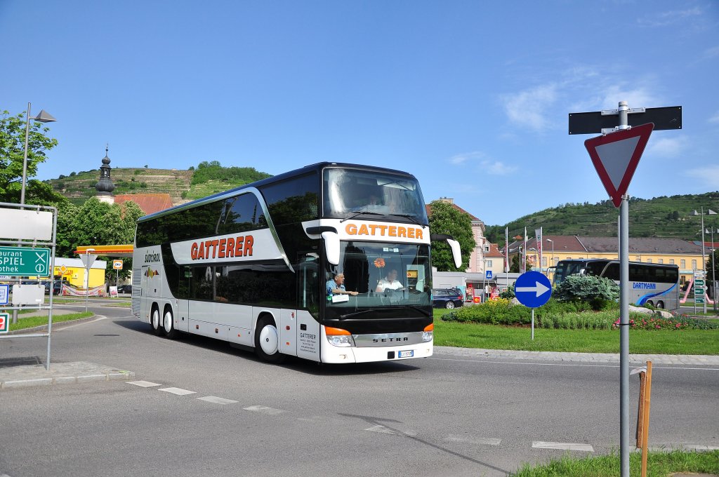 SETRA S431 DT von GATTERER aus Sdtirol am 19.5.2013 in Krems an der Donau.