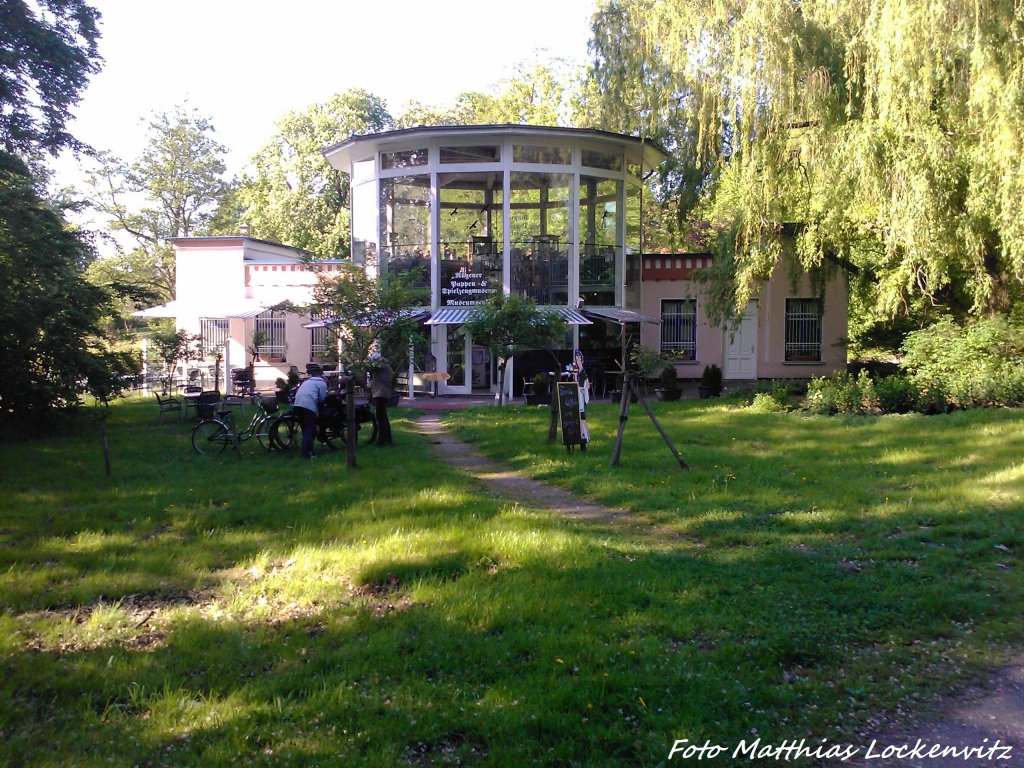 Spielzeug & Puppenmuseum (Ehemaliges Affenhaus) im Putbusser Park am 23.5.13