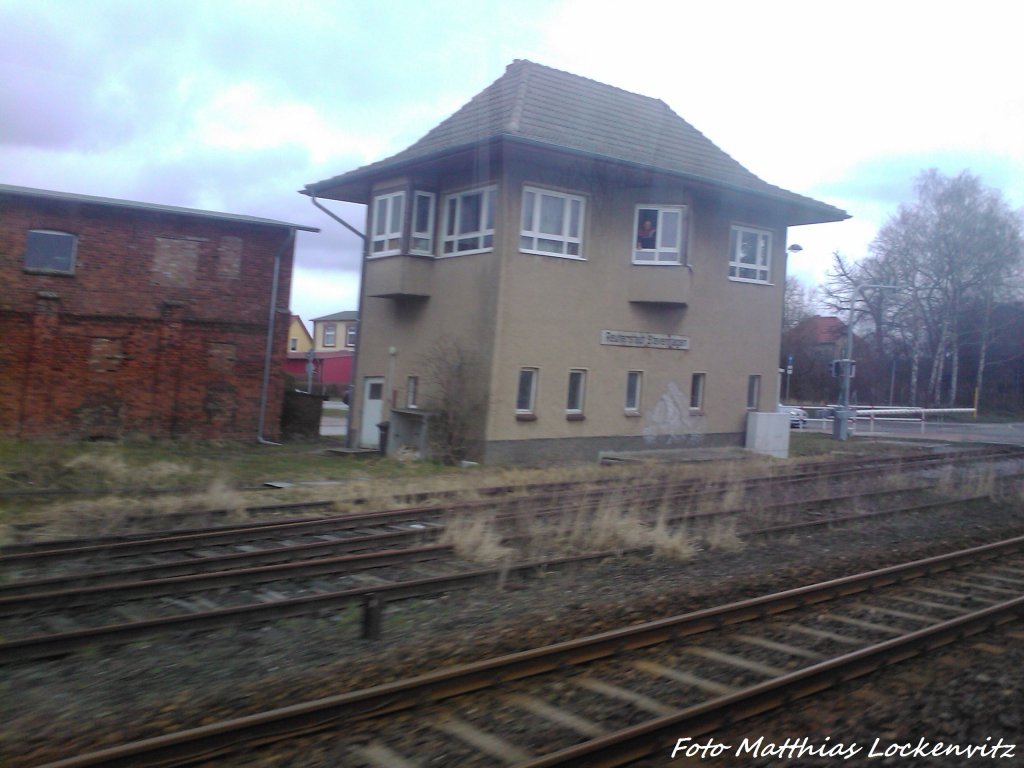 Stellwerk am Bahnhof Reuterstadt Stavenhagen am 13.4.13