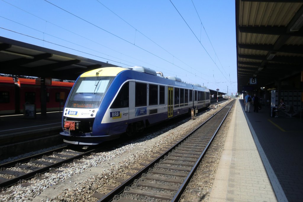 Triebwagen der Baureihe 648, der Bayerischen Regiobahn, am 23. August 2011 im Bahnhof von Augsburg.