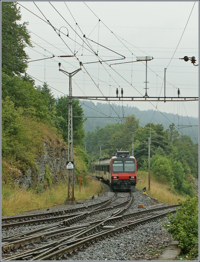 ...und fhrt nach dem Richtungswechsel nach Le Locle weiter.
22.07.2010