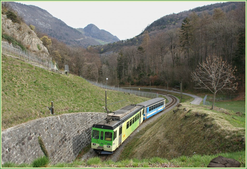 Unterwegs nach Aigle ASD Regionalzug. 
27.03.2011