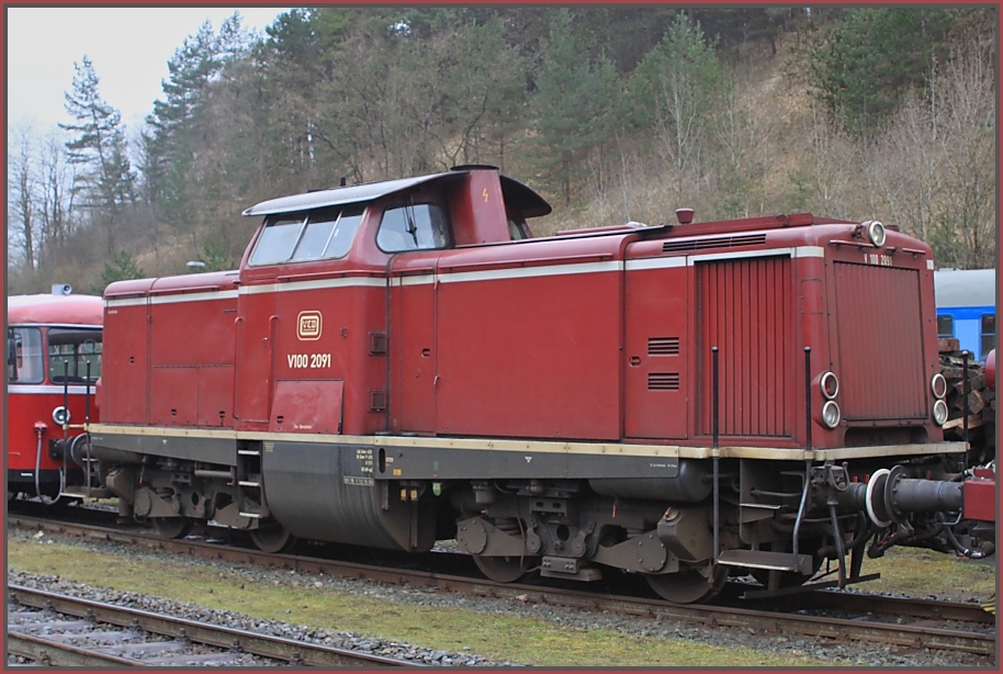 V 100 2091 der VEB stand am 04.04.10 im Bw Gerolstein abgestellt