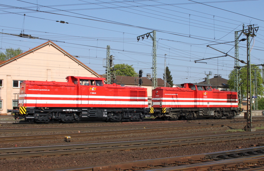 V100.01 und V100.03 am 20.04.11 in Fulda