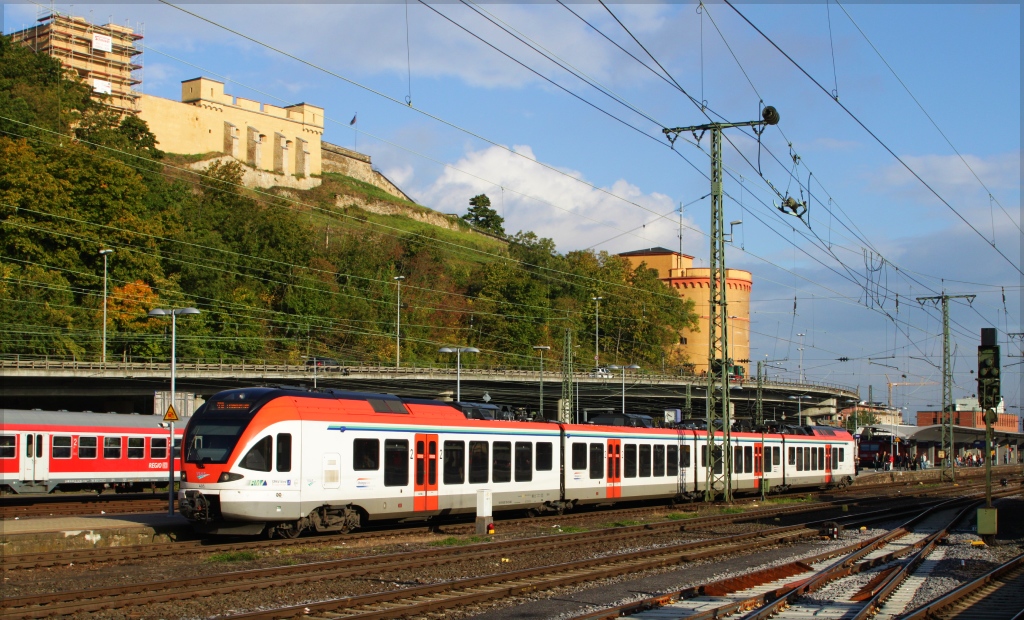 VIAS FLirt 405 mit dem Ziel Frankfurt Hbf am 29.09.12 in Koblenz