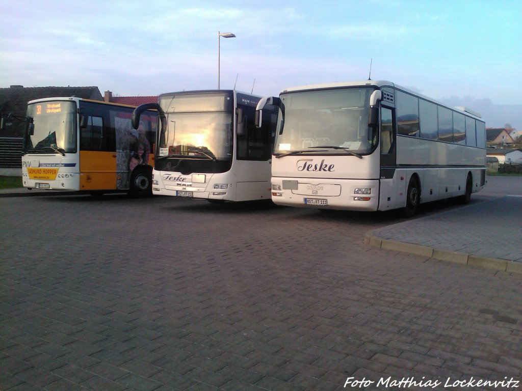 Volvo & 2 MAN Busse aufm Busbahnhof in Bergen am 25.4.13