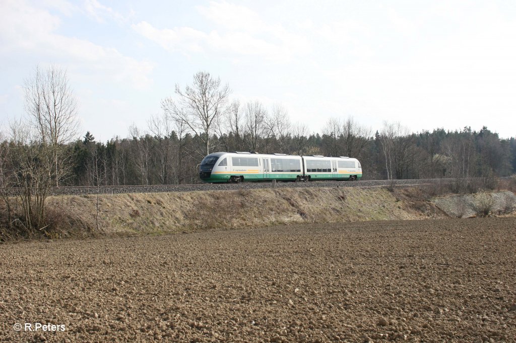 VT 20 als VBG81122 Schwandorf - Hof kurz vor Wiesau. 03.04.12