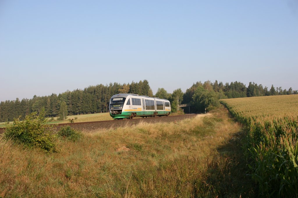 VT12   Landkreis Tirschenreuth  als VBG8111 Hof - Regensburg bei Unterthlau. 04.09.12