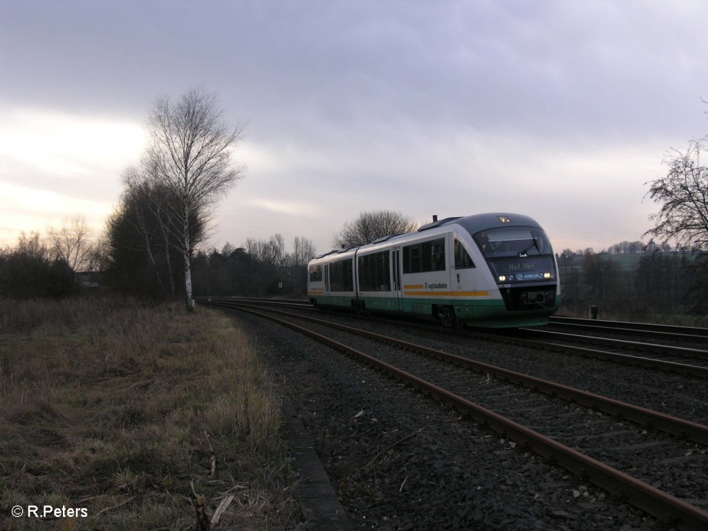 VT15 „Landkreis Neustadt an der Waldnaab“ rollt bei Schnfeld als VBG nach Hof. 21.11.09