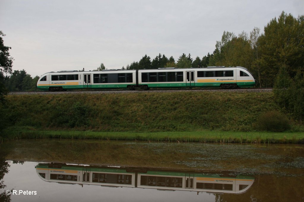 VT18 als VBG81110 nach Hof bei Oberteich. 21.09.11