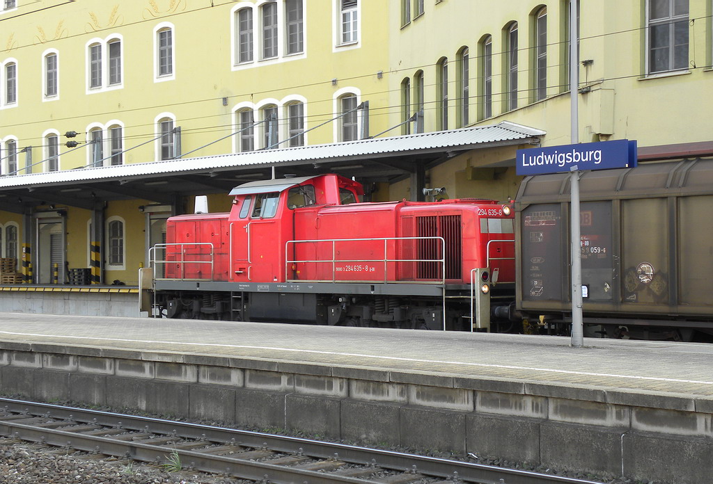 Wartet auf Weiterfahrt zum Rangierbahn Kornwestheim