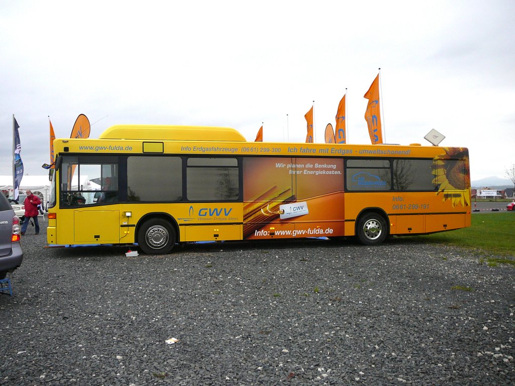 Werbebus der GWV steht auf dem Ausstellungsgelnde  Fulda-Galerie  anl. des 1. Fuldaer Autotages am 04.10.2009 